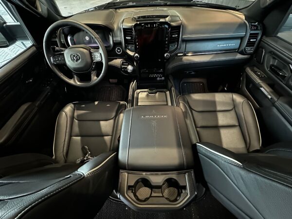 Dodge RAM 1500 Limited 2024