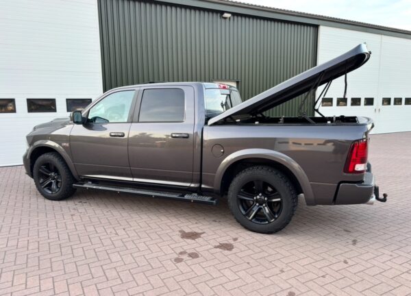 Dodge RAM 1500 Classic 2015