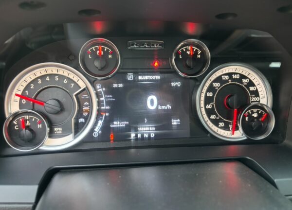 Dodge RAM 1500 Classic 2015