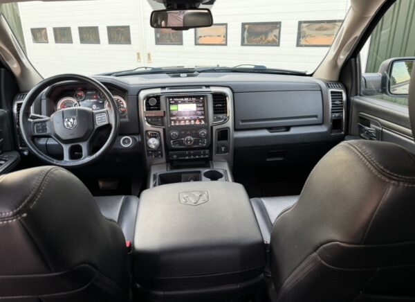 Dodge RAM 1500 Classic 2015