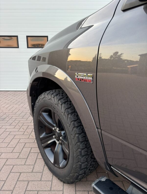 Dodge RAM 1500 Classic 2015